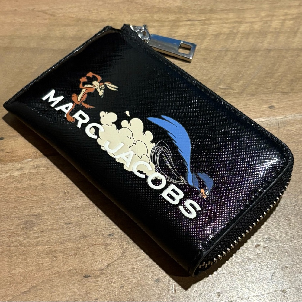 Marc Jacobs X Looney Tunes
Key Wallet - Picture 2 of 14